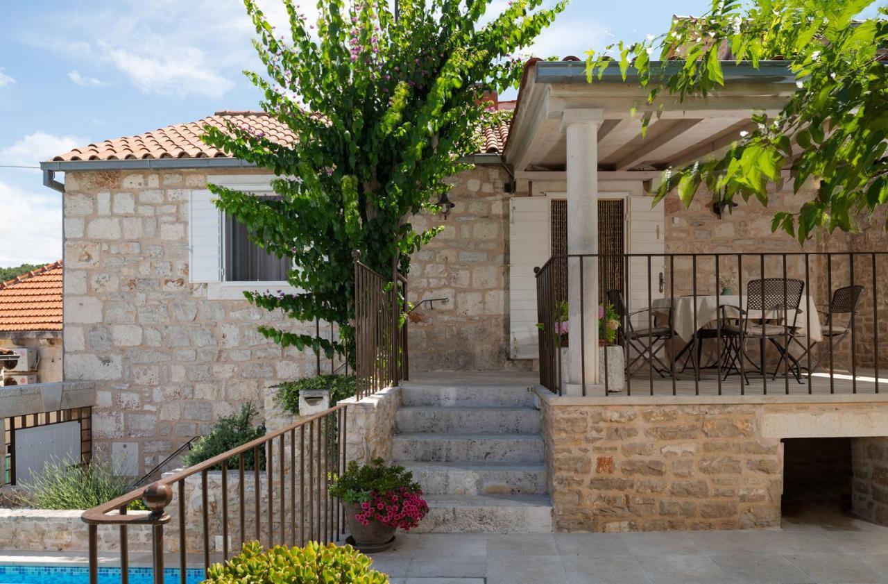 Heritage House Dvor سوتيفان المظهر الخارجي الصورة